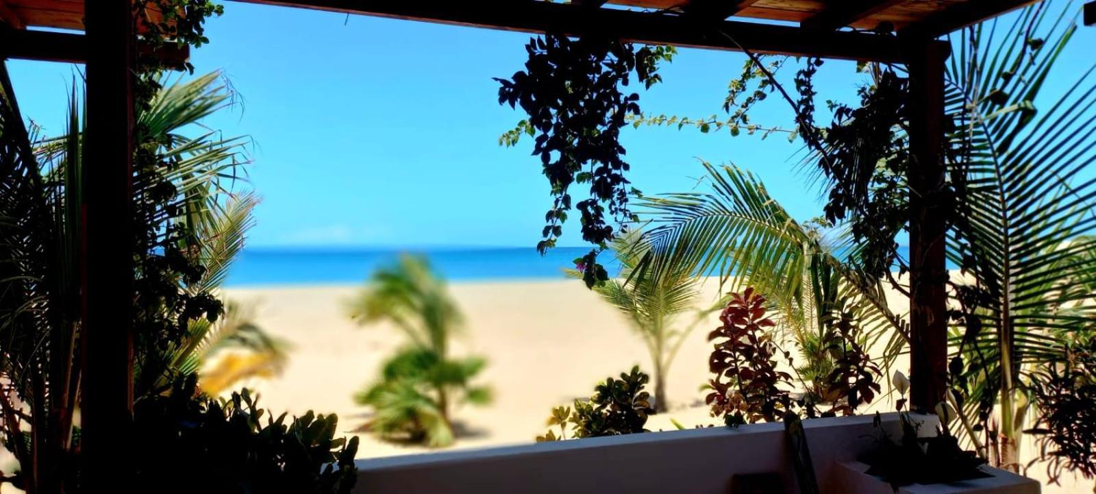 Cristina Alojamento, De Chaves, Boa Vista, Cape Verde, Wi-fi Alojamento de Acomodação e Pequeno-almoço