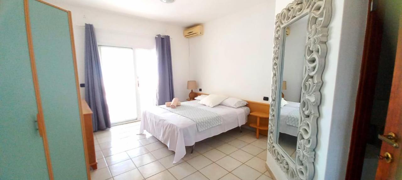 Cristina Alojamento, De Chaves, Boa Vista, Cape Verde, Wi-fi Frühstückspension *